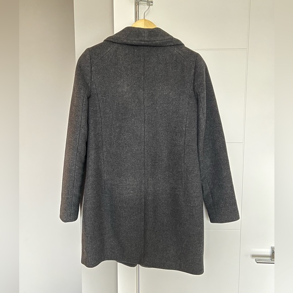 Aritzia Cocoon Coat - Dark Grey - Picture 3 of 3